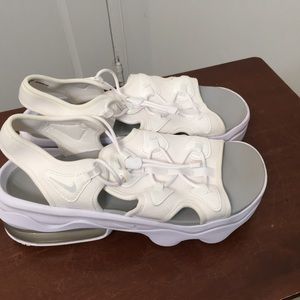 Nike Women’s White and Light Gray Platform Sport Sandal